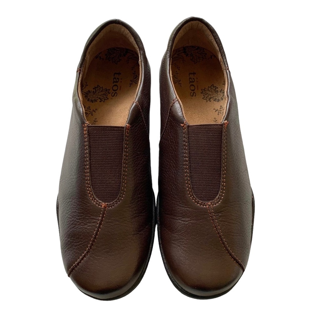 Taos Brown Pebbled Leather Town Center Loafers (Boho Festival Gorp Hiking Indie)